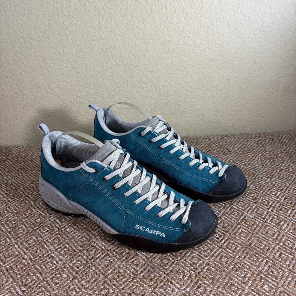 Scarpa Mojito Climbing Approach Hiking Shoes Blue Sz 8 Mens 9 Womens Suede EUC